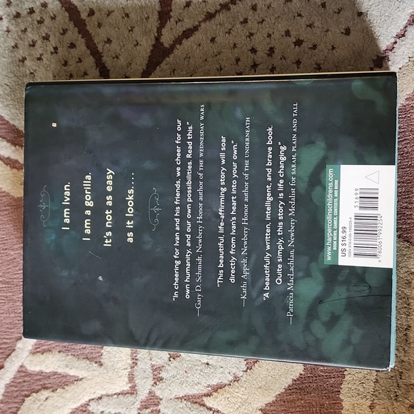 The One and Only Ivan by Katherine Applegate - Picture 2 of 8